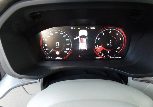 Volvo XC 60 cena 162600 przebieg: 71509, rok produkcji 2020 z Szlichtyngowa małe 277